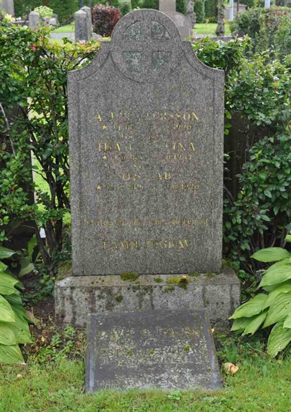 Grave number: A H   168-170