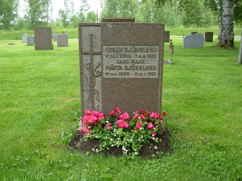 Grave number: S 23D B     7-8