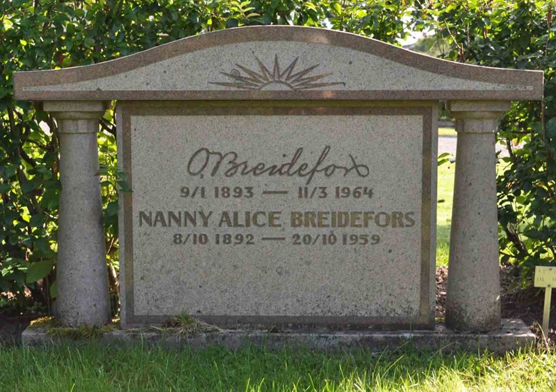 Grave number: A G    23-24