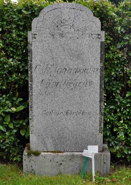 Grave number: A H   159-161
