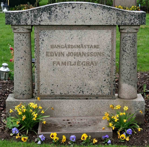 Gravnummer: A M   406-407