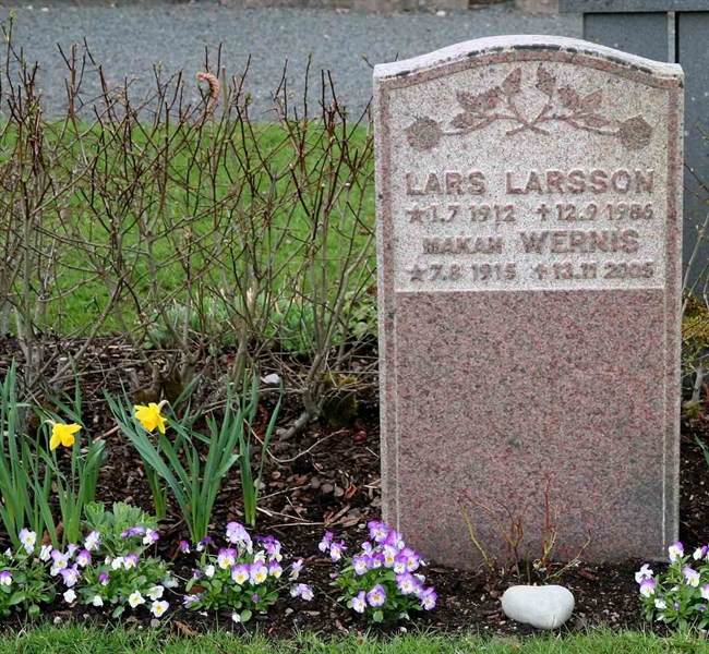 Grave number: A L   118-119