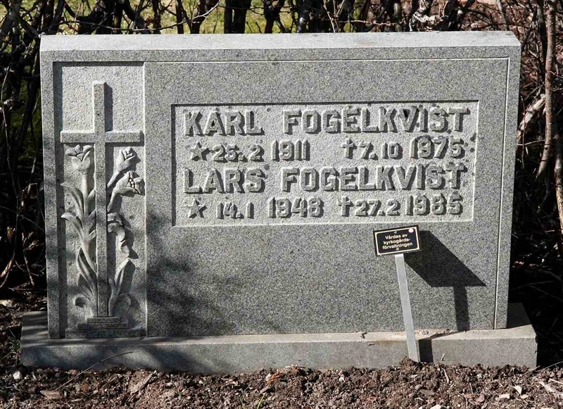 Grave number: A M   439-440