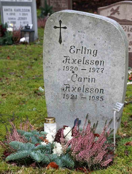 Grave number: S 16D E     4