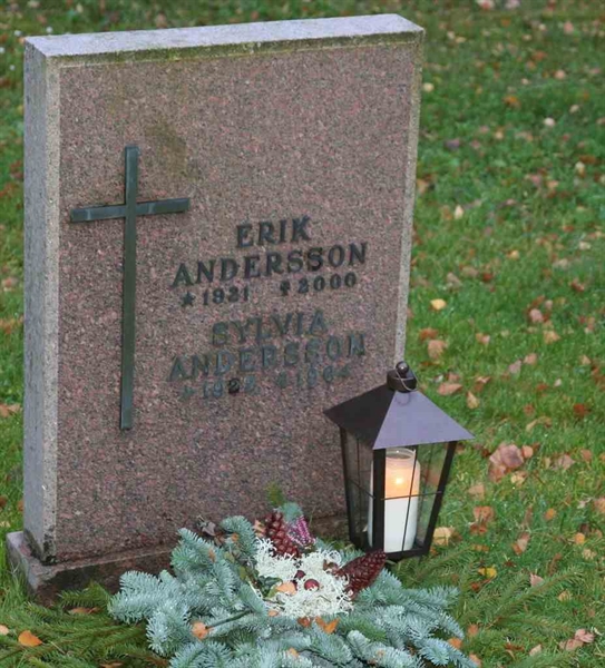 Grave number: S 28B B    13-14