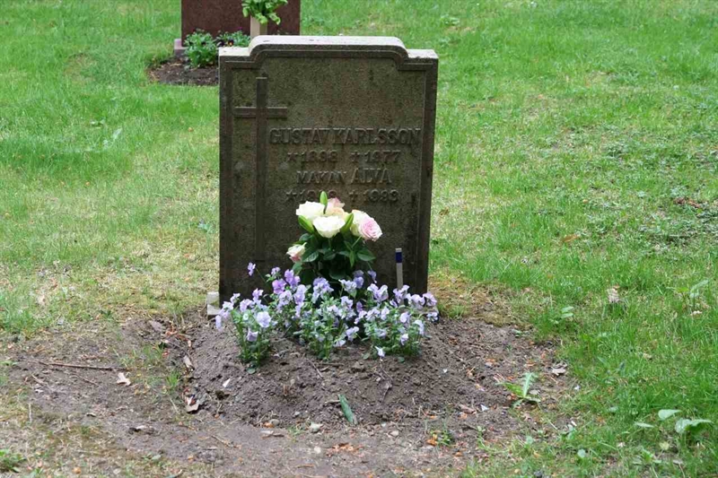 Grave number: S 10A F     9-10