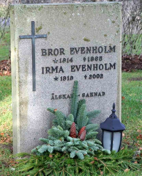 Grave number: S 26A B     1-2