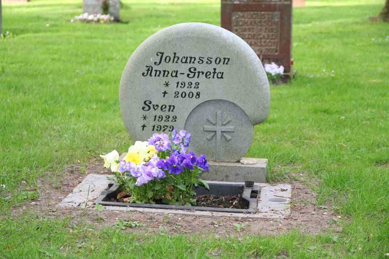Grave number: S 11A D     3-4