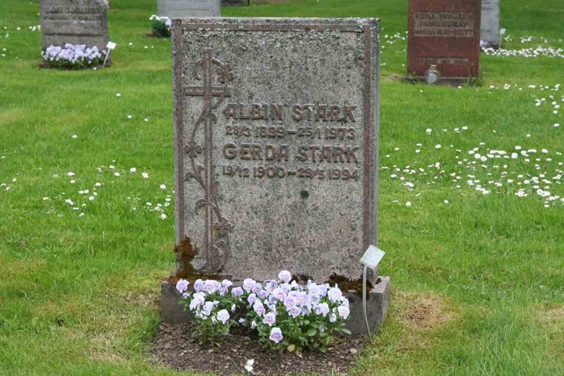 Grave number: S 19B D     7-8