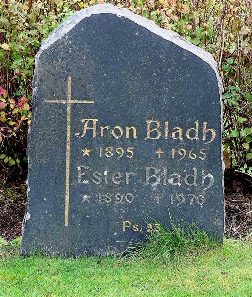 Grave number: F Ö B    61-62