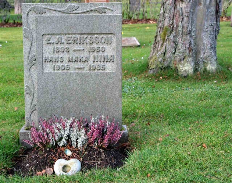 Grave number: S 26D D     7-8