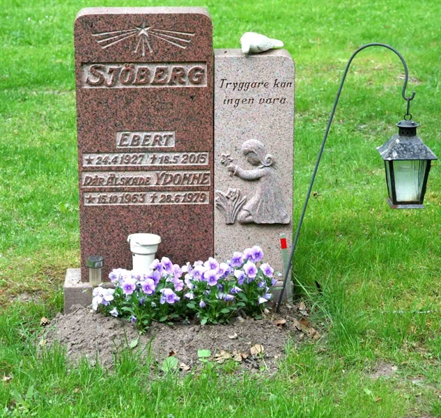 Grave number: S 11A B    11-13