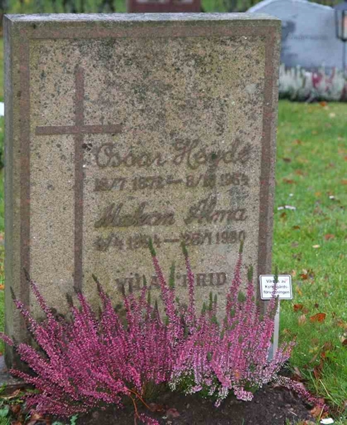 Grave number: S 28B D     5-6