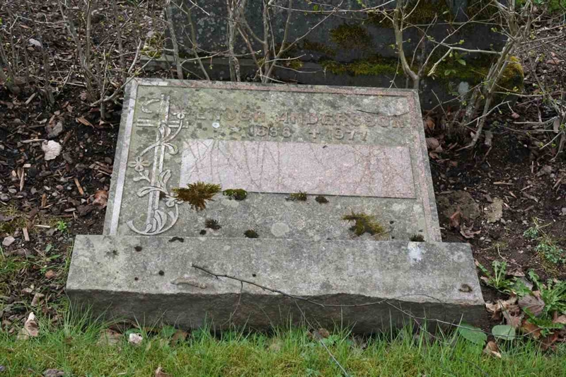 Grave number: A P    88-89