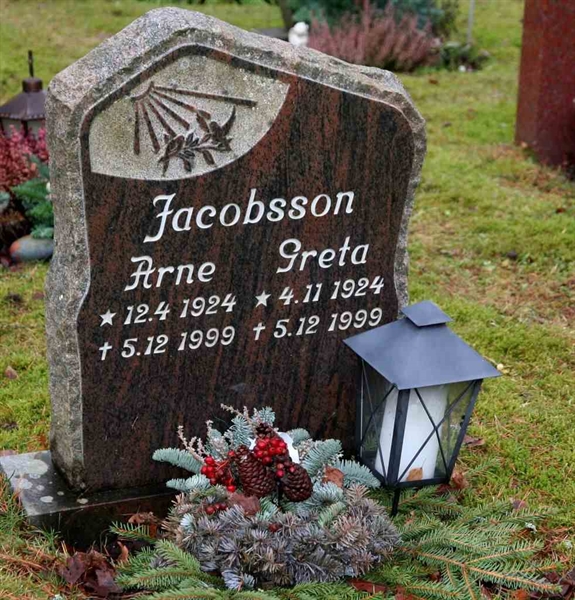 Grave number: S 18B F     4