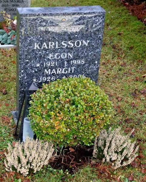 Grave number: S 18C G    10