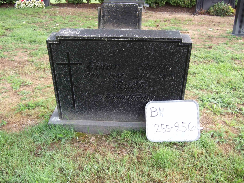 Hautatunnus: B N B 67-68