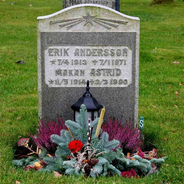 Grave number: S 23B D     9-10