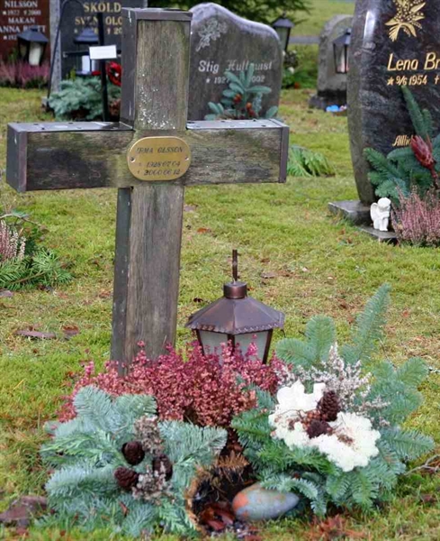 Gravnummer: S 18B E     4