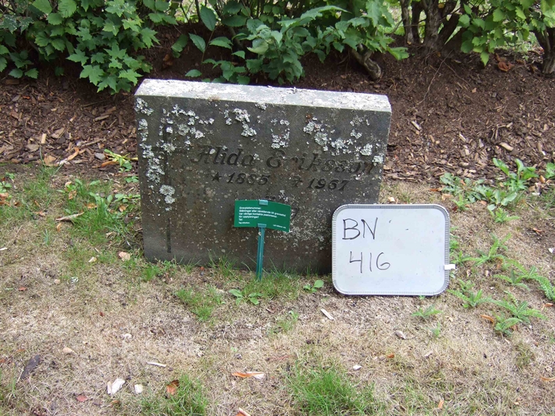 Grave number: B N C   122