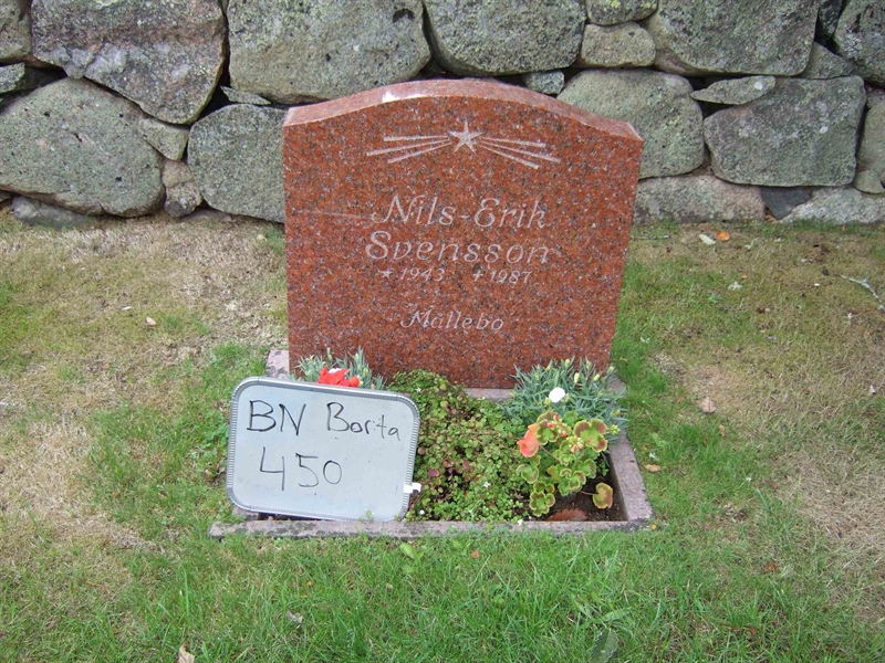 Grave number: B N E    32