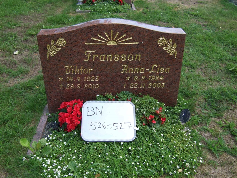 Grave number: B N F   106-107