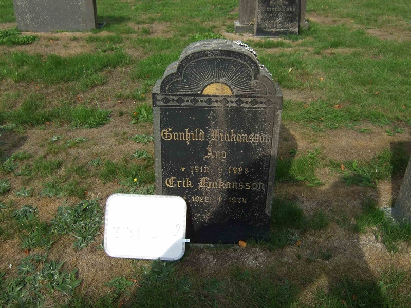 Grave number: B G C    12