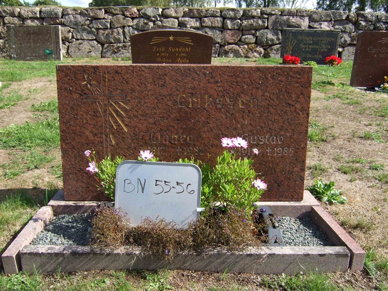 Gravnummer: B N F    93-94