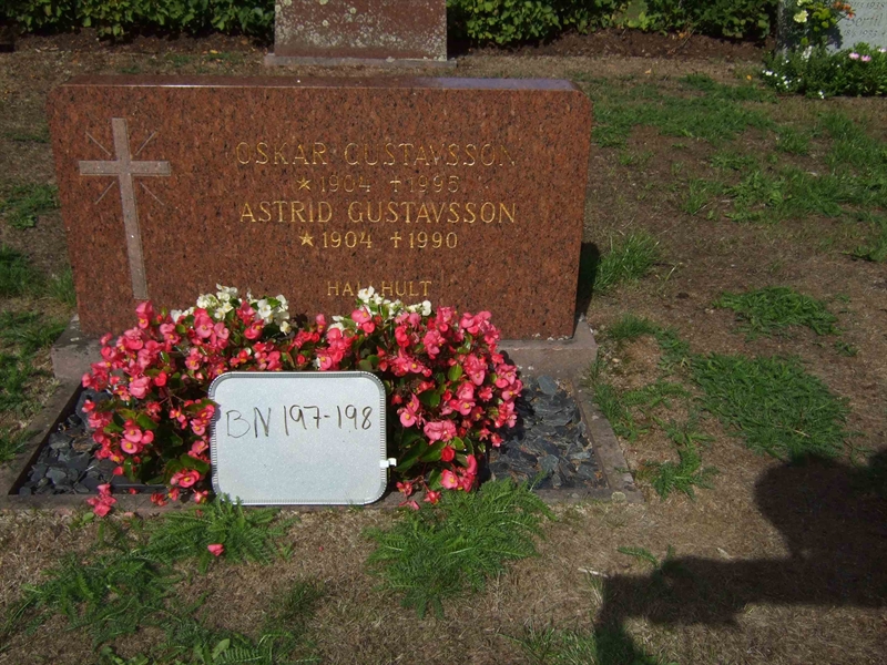 Gravnummer: B N C    45-46