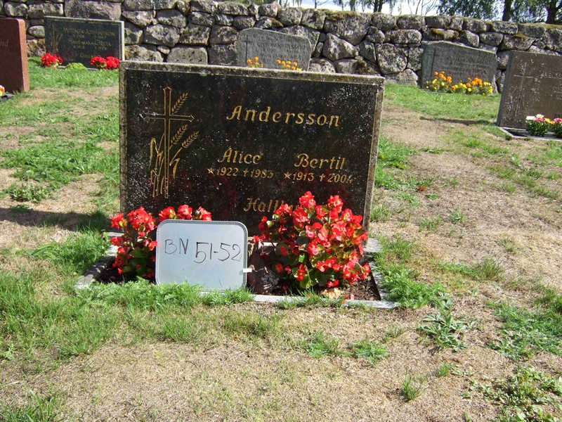 Gravnummer: B N F    97-98