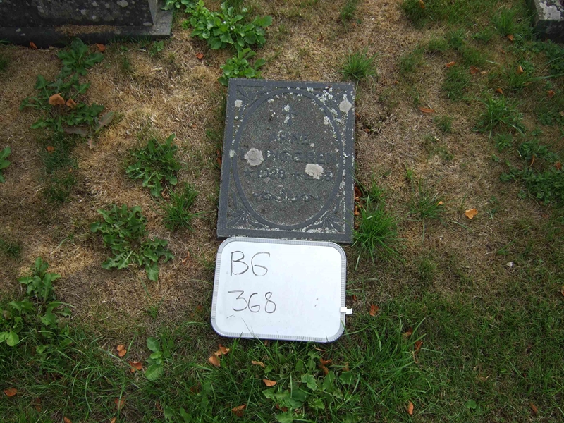 Grave number: B G C    64
