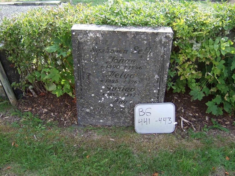 Grave number: B G D    19-21