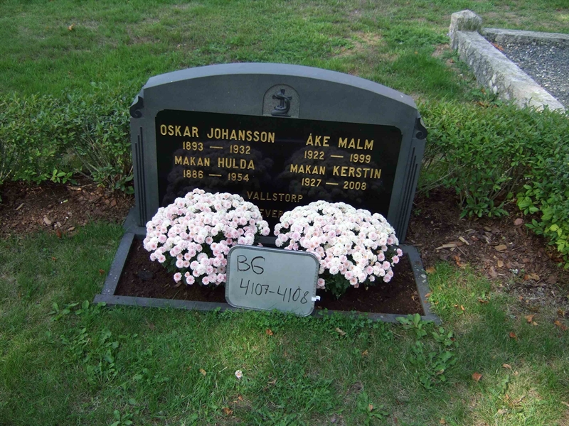 Grave number: B G D   145-146