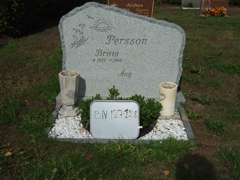 Gravnummer: B N C    73-74