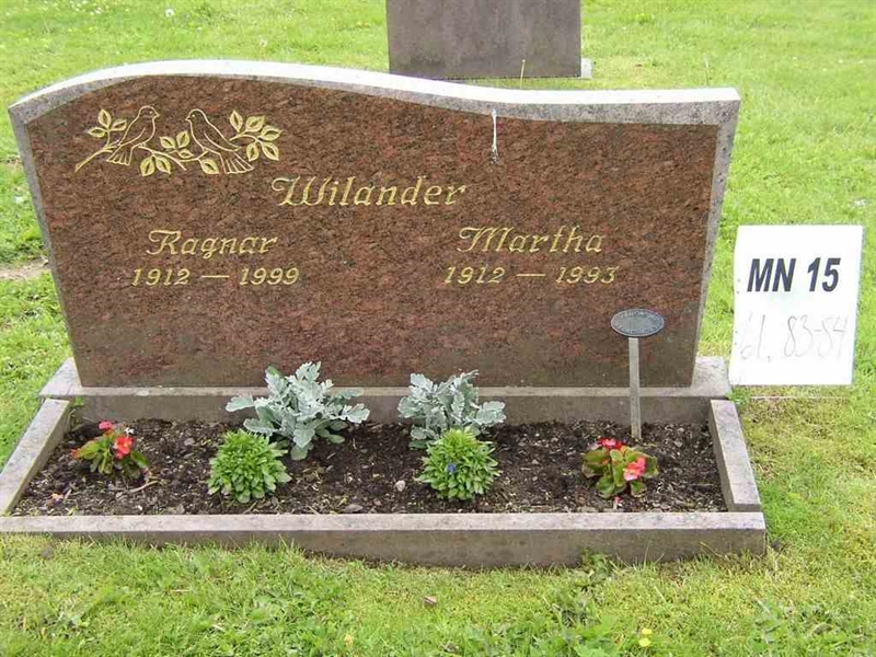 Grave number: M N 15 83-84