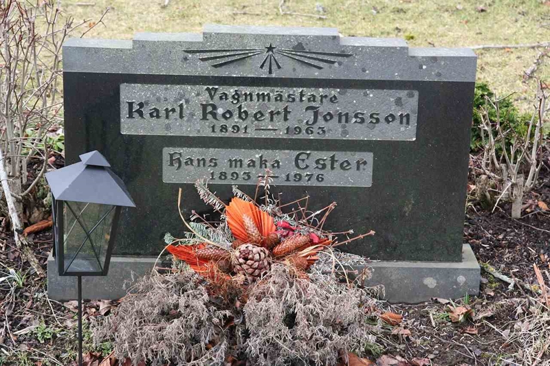 Grave number: A J 251-252