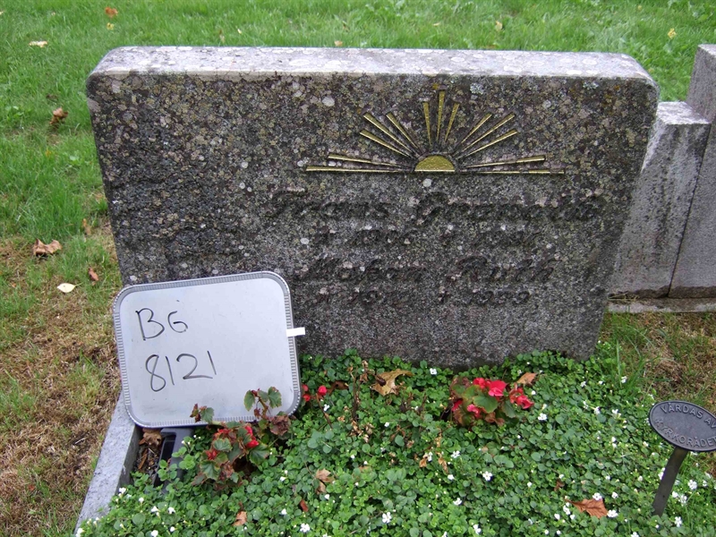 Grave number: B G FAL     9-10
