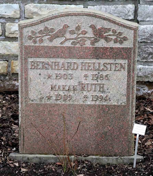 Grave number: A K 392-393
