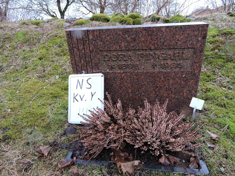 Grave number: NS Y   143