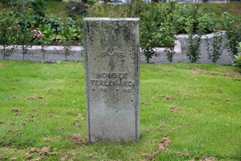 Grave number: S 27 B     3