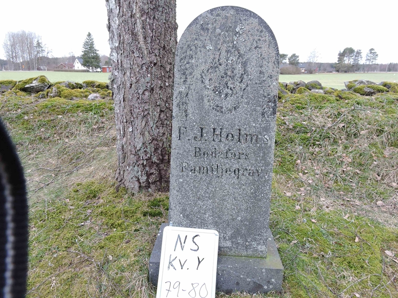 Grave number: NS Y    79-80