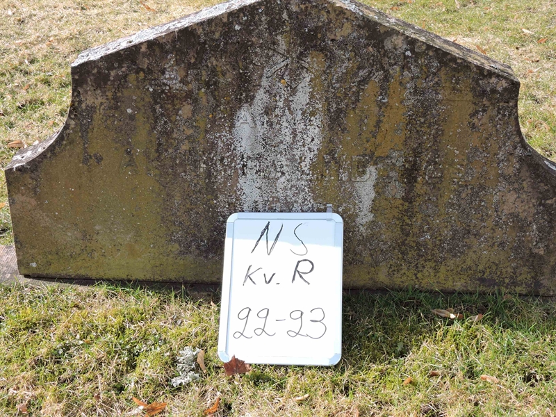 Grave number: NS R    22-23