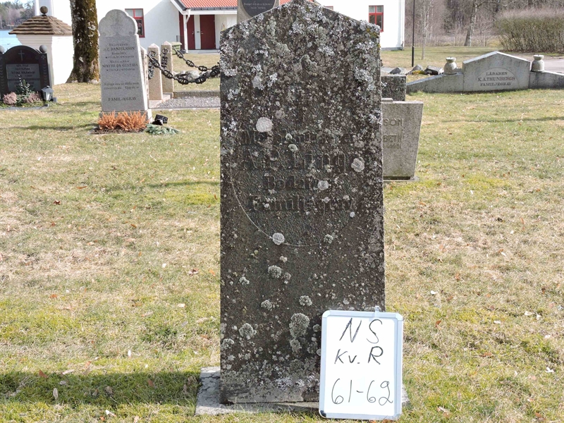 Grave number: NS R    61-62