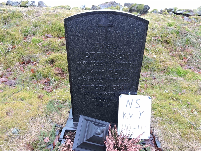 Grave number: NS Y   110-111