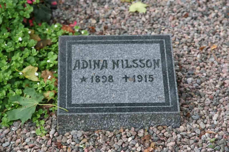 Grave number: F G B 194-195