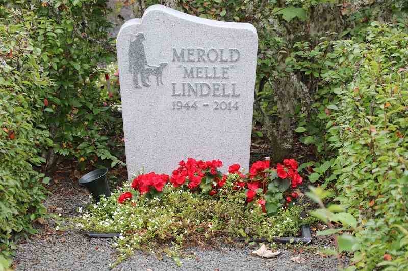 Grave number: G A 82