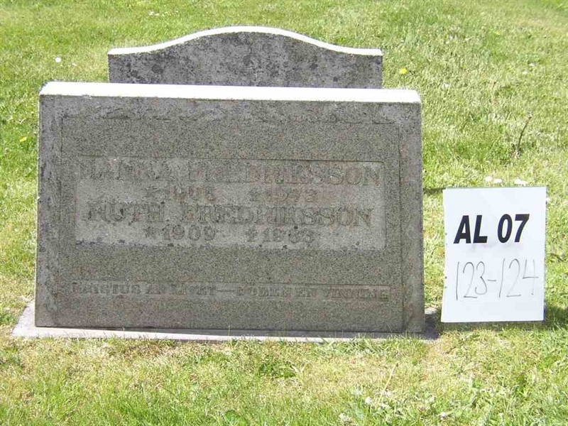 Grave number: AL 1   118-119