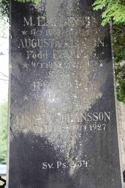 Grave number: G A   326-327
