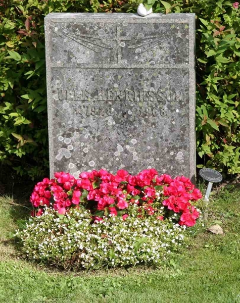 Grave number: F Ö C   102