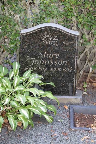 Grave number: G A 43-44